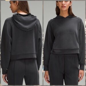Lululemon Softstreme Hoodie Size 8 NWT black